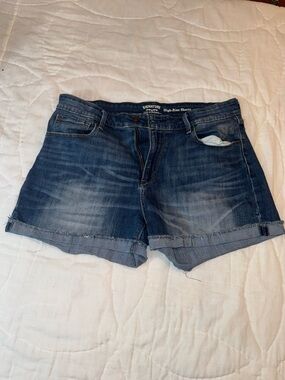 Levi Signature High-Rise Blue Denim Shorts
